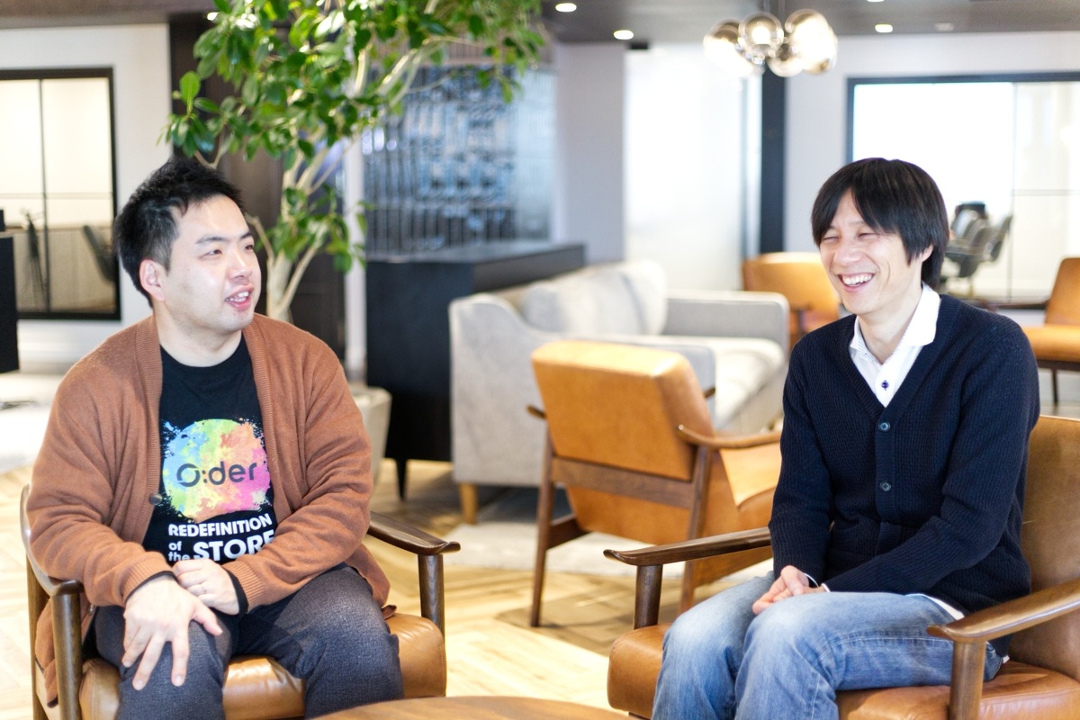 Left: Showcase Gig, Inc. Mr. Masataka Yokota Right: MagicPod CEO Ito
