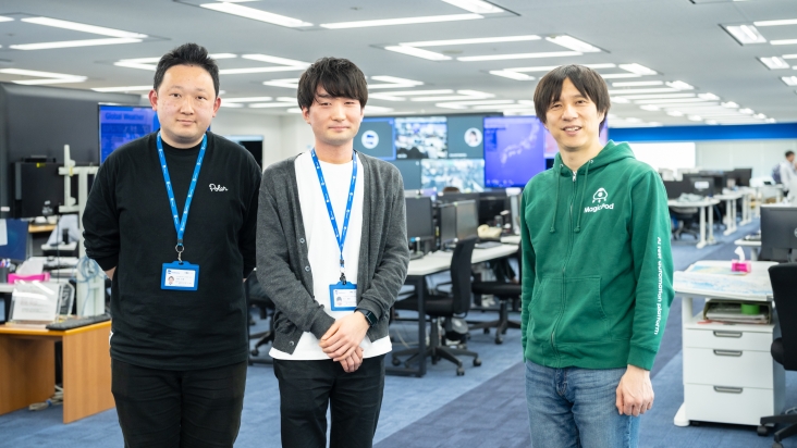 From left to right: Mr. Tomoaki Koga, App Development Manager Mr. Takayasu Morishita, iOS Engineer Mr. Nozomi Ito, MagicPod CEO