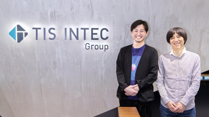 From left to right: Kento Yamaguchi, Section Chief, Development Infrastructure Center, Technology & Innovation Headquarters Nozomu Ito, CEO, MagicPod